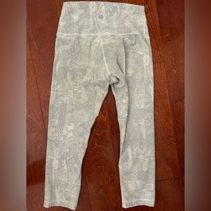 lululemon cropped leggings